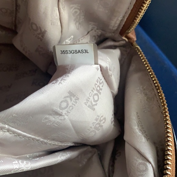 COPY - Michael Kors - Picture 9 of 12